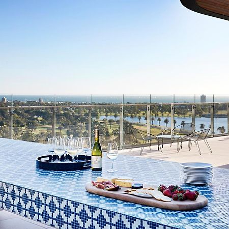 Tyrian Albert Park Lake Melbourne Exteriér fotografie The pool at the Westin